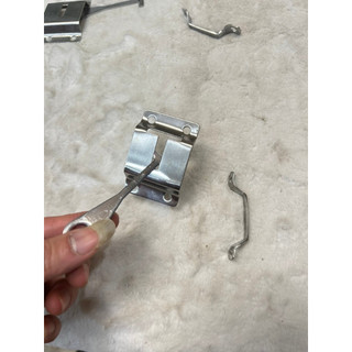 Bộ móc khóa cửa thùng xe tải chữ T inox không rỉ. (Giá 1 bộ)