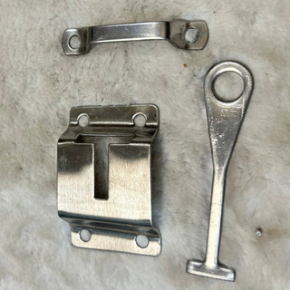 Bộ móc khóa cửa thùng xe tải chữ T inox không rỉ. (Giá 1 bộ)