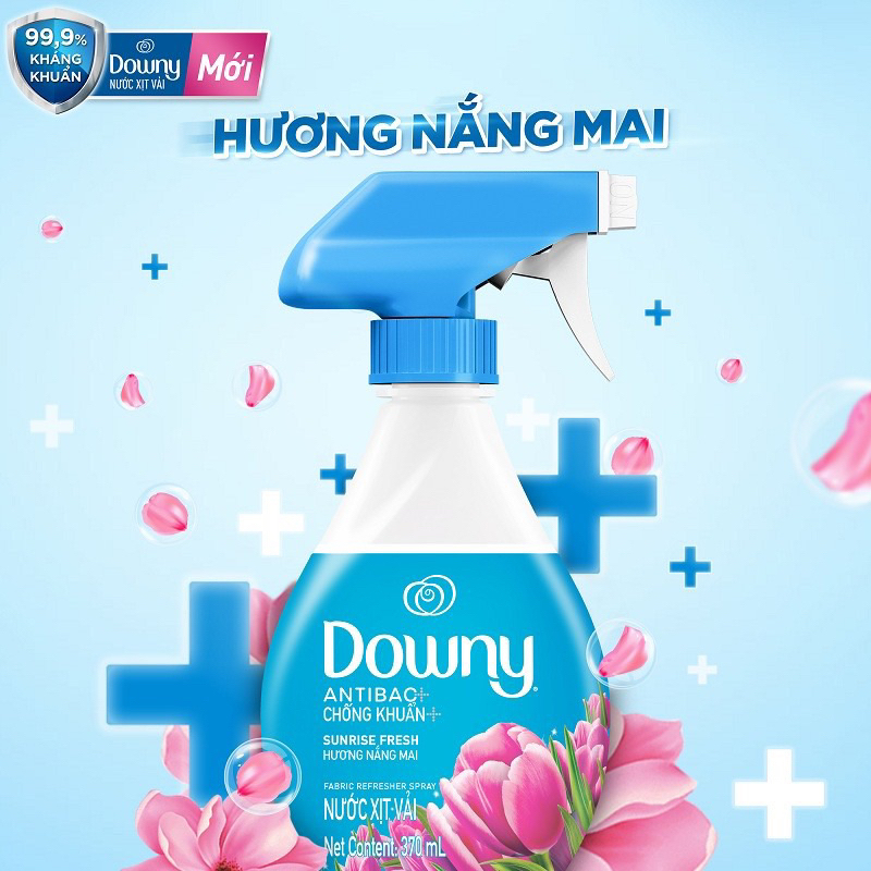 Xịt Vải DOWNY Khử Mùi Và Chống Khuẩn 99.9% Chai 370 ML