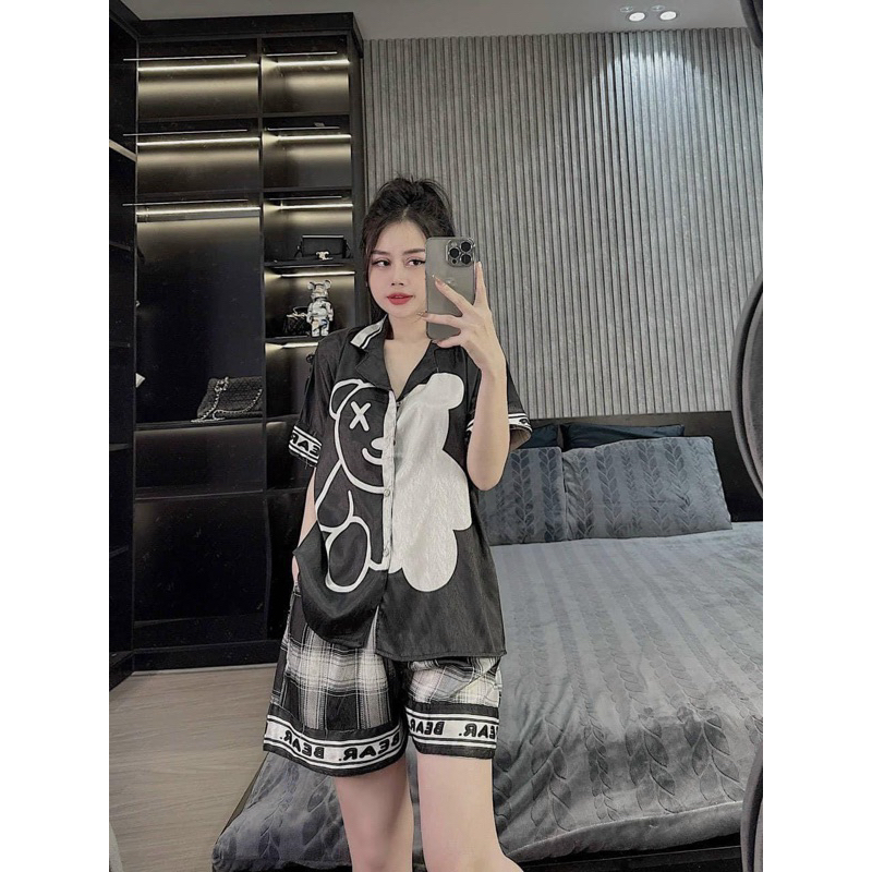 gấu kẻ đen đùi