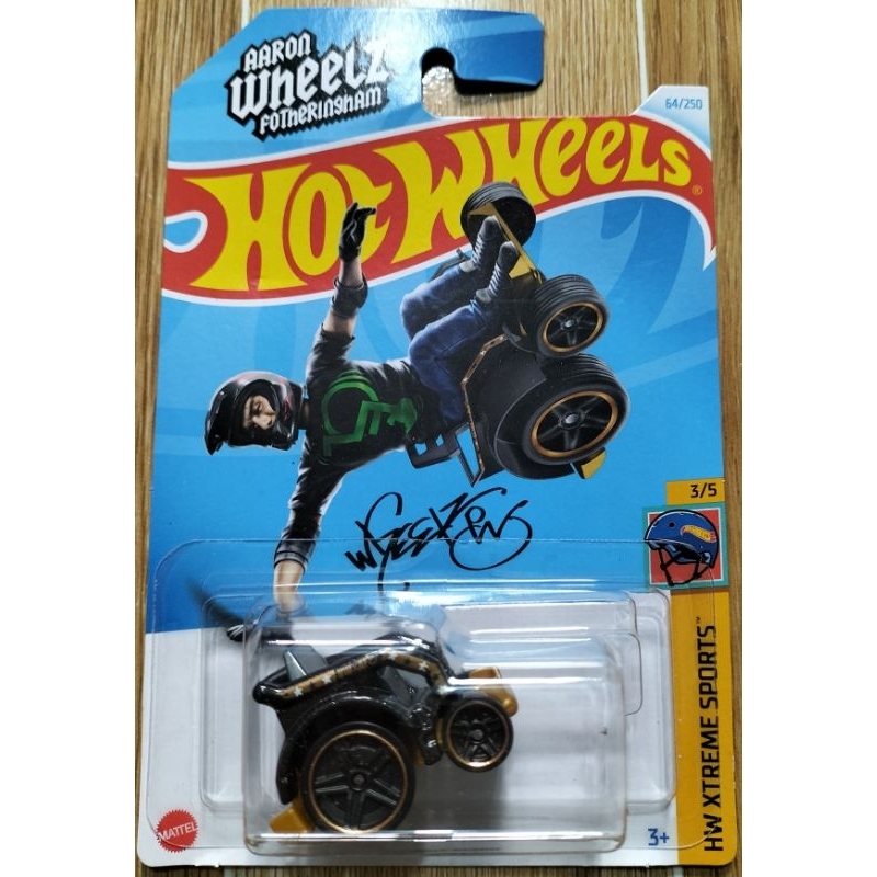 Store Minh Chung xe mô hình đồ chơi Hot wheels basic H+J case wheelie