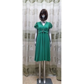 Đầm Jersey tay áo đính kim sa