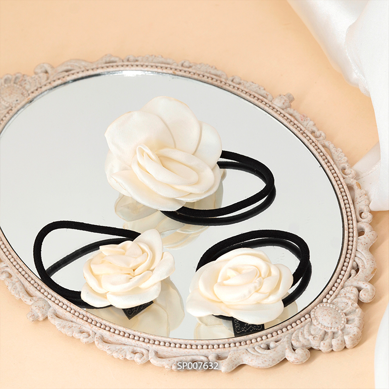 Dây buộc tóc nữ Eleanor Accessories hình hoa hồng trắng dây cột tóc dễ thương phụ kiện tóc 7632