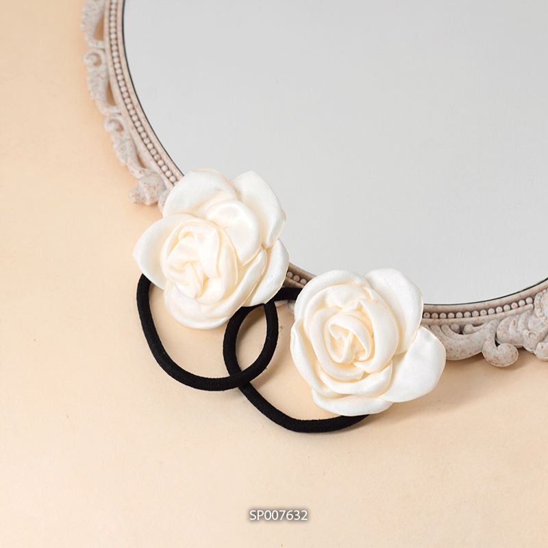 Dây buộc tóc nữ Eleanor Accessories hình hoa hồng trắng dây cột tóc dễ thương phụ kiện tóc 7632