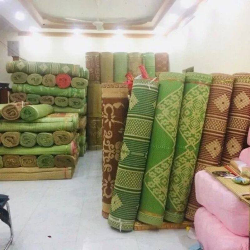 Chiếu nhựa gấp gọn tiện dụng