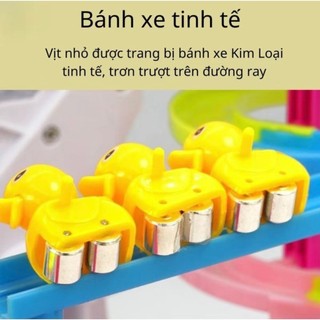 Đồ Chơi Cầu Trượt Vịt Vàng Leo Cầu Thang Với Âm Thanh Vui Nhộn Và Đèn Nháy Đẹp Mắt 89006