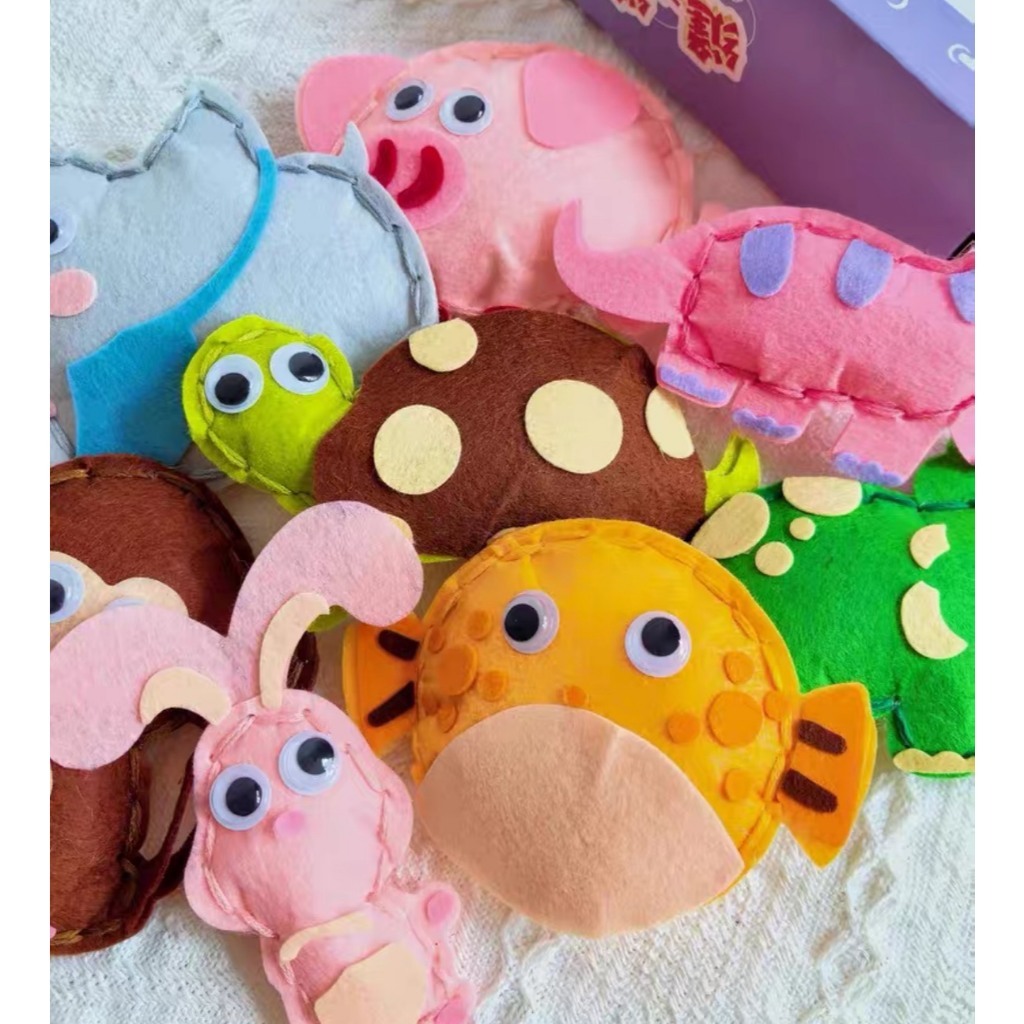 Bộ đồ chơi dụng cụ may vá thủ công cho bé kèm kim khâu và chỉ, bộ dụng cụ máy vá cho bé rèn tính tập trung kiên nhẫn