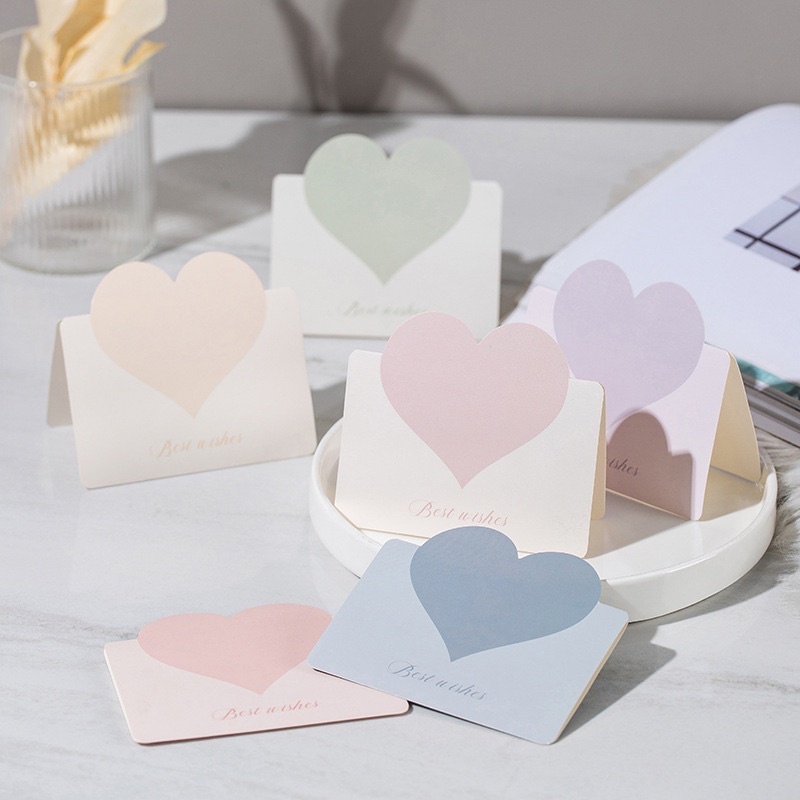 Hộp giấy mặt kính đựng gấu bông Babisu và Thiệp viết tay trái tim