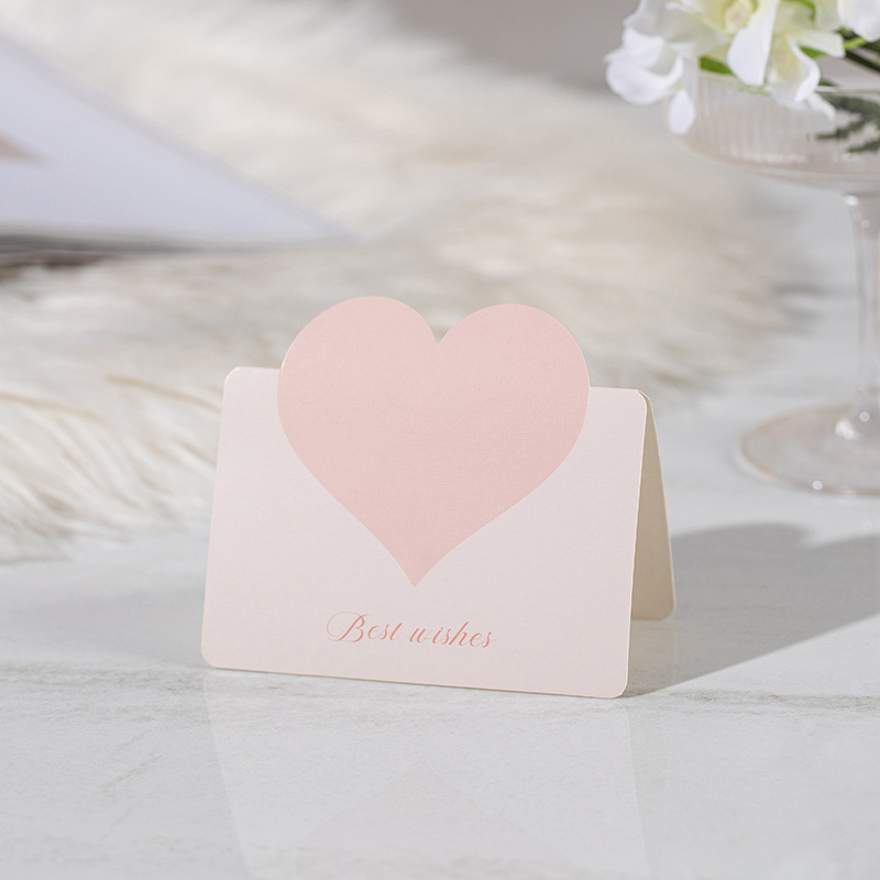 Hộp giấy mặt kính đựng gấu bông Babisu và Thiệp viết tay trái tim