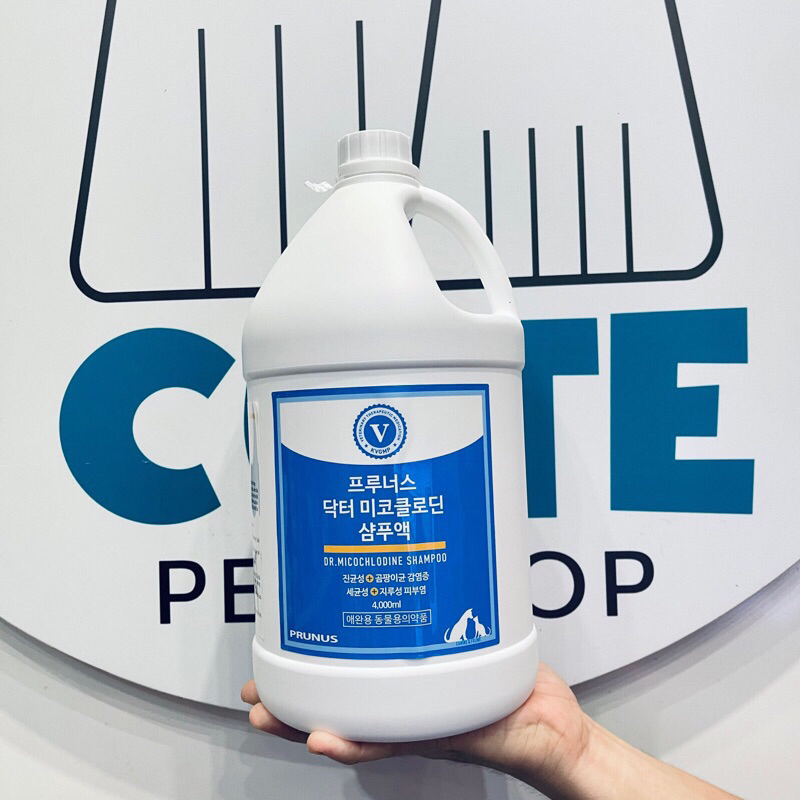 Sữa Tắm Nấm Ngứa & Viêm Da Cho Chó Mèo Prunus Micochlodine Can 4L