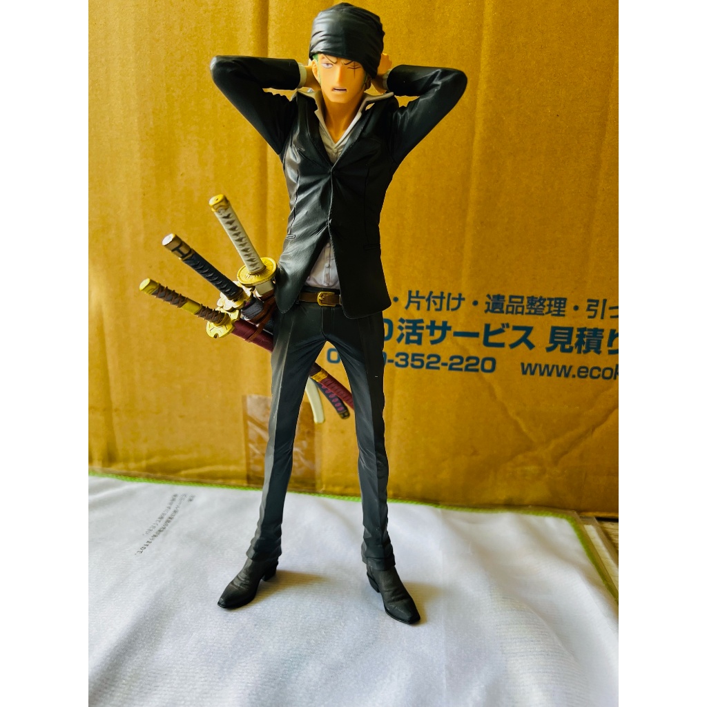 One Piece - m hnh chnh hng Roronoa Zoro - King of Artist - m hnh ...