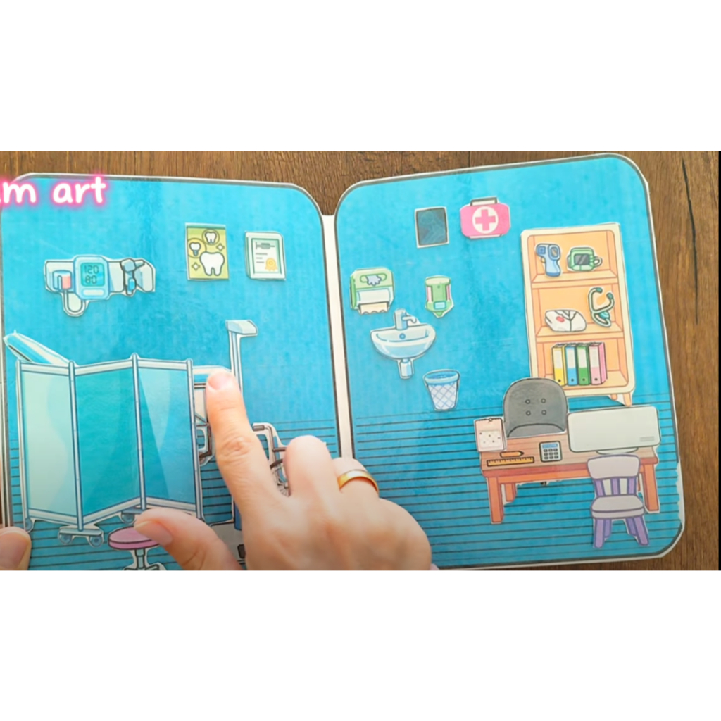 Đồ chơi ngôi nhà búp bê Toca Paper Hospital A6