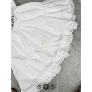 Set Bộ Đồ Nữ Áo Phông Trắng In Nữ Hoàng Phối Viên Đen Mix Chân Váy Trắng Phối Viền Gấu Ren Freesize