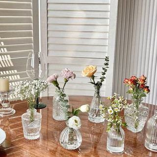 Bình cắm hoa thủy tinh mini phong cách hiện đại decor nhà cửa