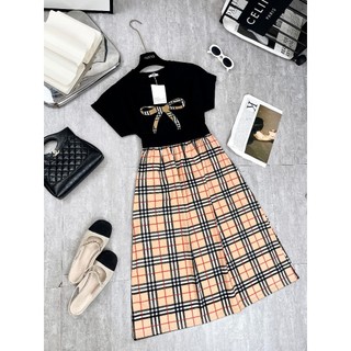 Set Bộ Đồ Áo Phông Thêu Nơ kẻ Mix Chân Váy Kẻ BBR Dáng Dài Siêu Xinh Freesize