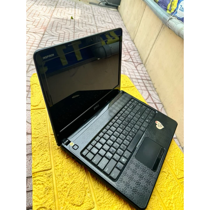 Laptop dell cũ zin hoạt động tốt bảo hành 1 năm