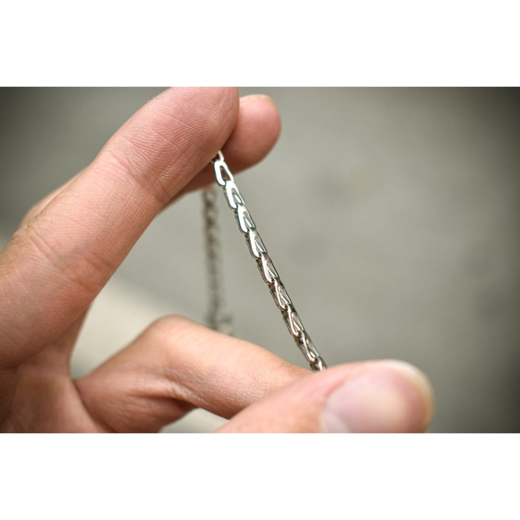Móc khóa dây kéo KEYBAK vỏ thép (bản Classic)