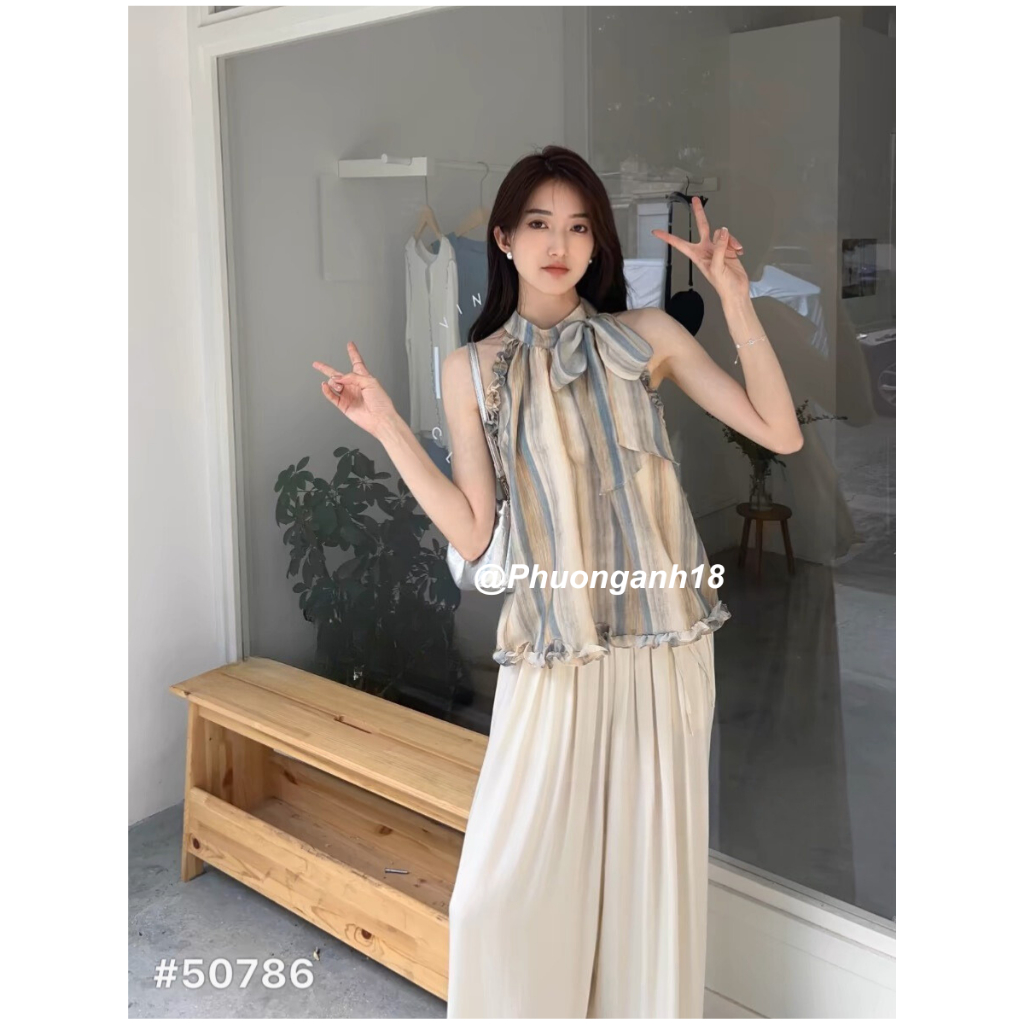 Set áo cổ yếm mĩ quần xuông họa tiết đơn giản