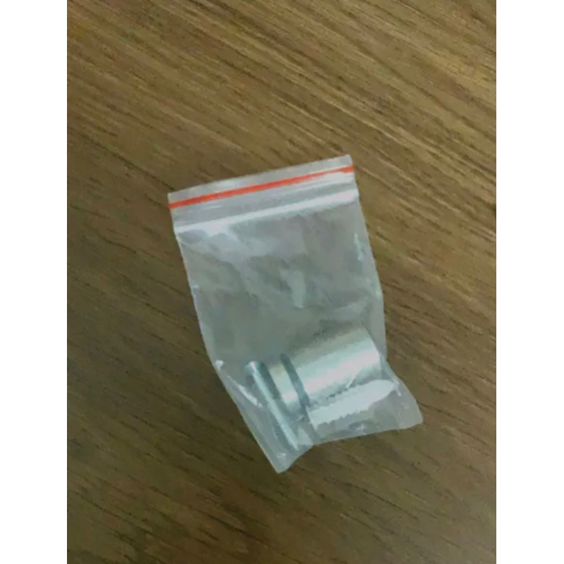 trụ treo gương dây da