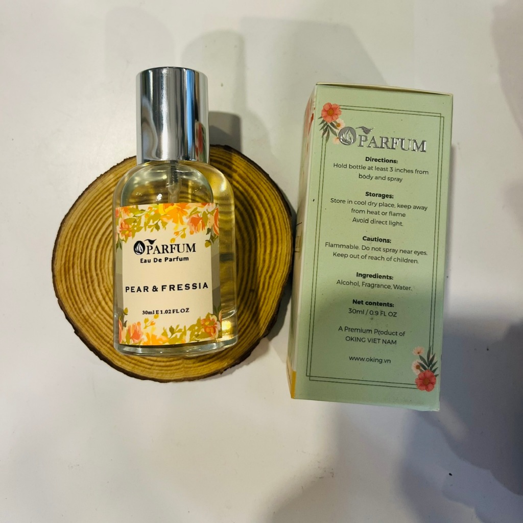 Xịt thơm vải hương nước hoa Niche English Pear & Fressia EDP | Oparfum