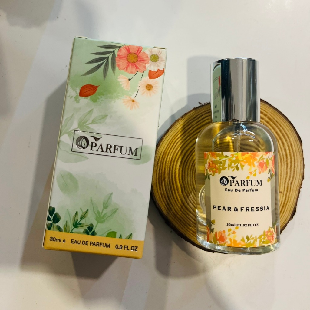 Xịt thơm vải hương nước hoa Niche English Pear & Fressia EDP | Oparfum