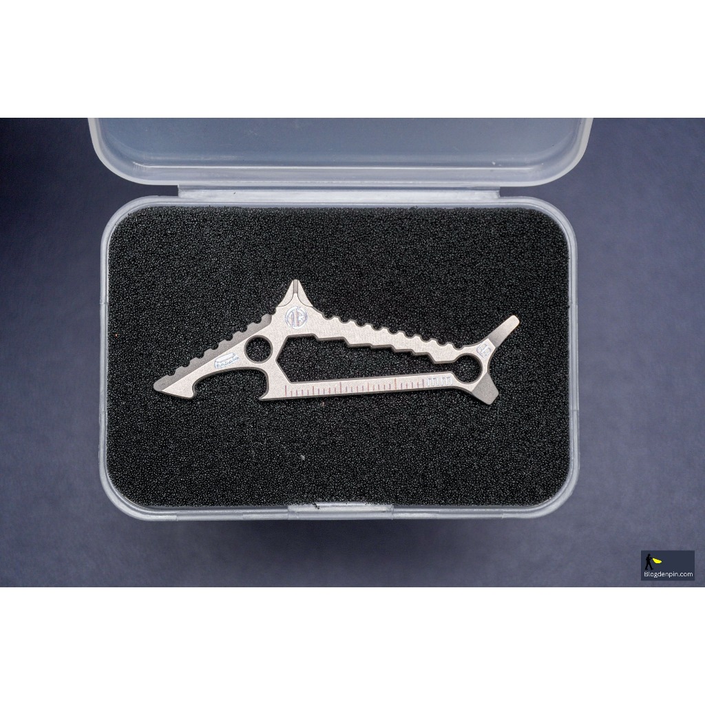 Móc khóa đa năng Titanium Tacray hình con cá (JS1601)