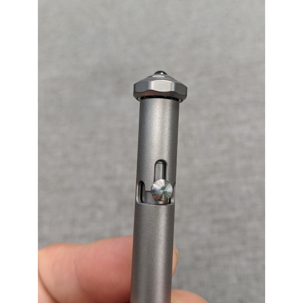 Bút Titanium  Tacray Bolt Action đầu con quay ( ruột bi + ruột bút chì )