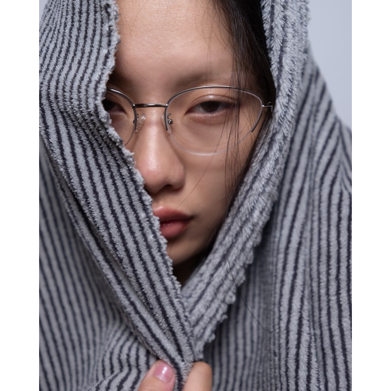 Kính kim loại nửa gọng Half-rim Sara - Geek Chic collection | Shopee ...