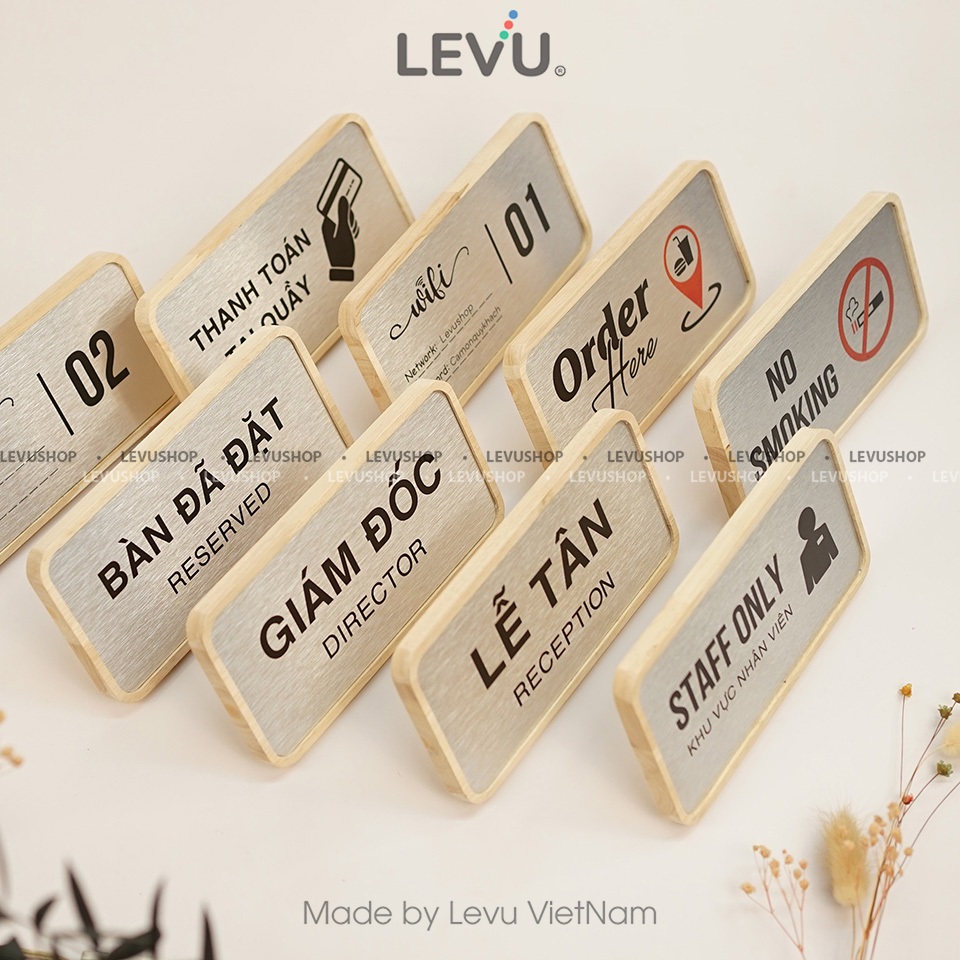 Bảng hiệu gỗ quầy lễ tân, biển tên lễ tân để bàn chức danh reception 10x20cm