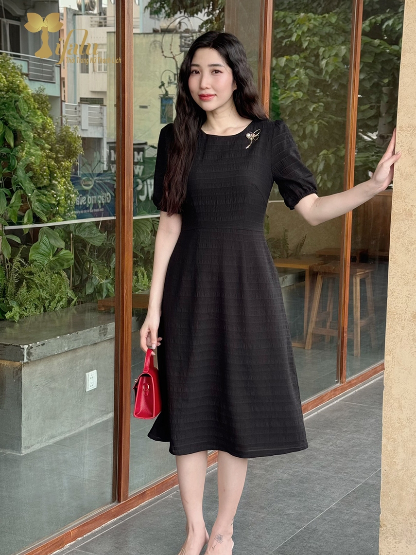 Ảnh Váy nữ đầm công sở Zol by TIFALU dáng xòe trẻ trung chất tằm Nhật nhẹ mát - ZOL409BLK 4