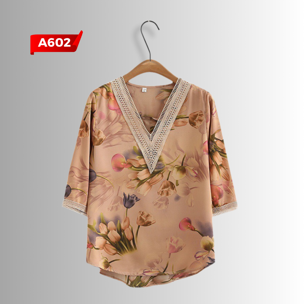 Ảnh Bộ Đồ Trung Niên S602, Set Quần Áo Nữ Cho Mẹ Chất Lụa Cổ V Phối Ren Tay Lỡ Hoa Tulip | Thời Trang MAI THY U60 1
