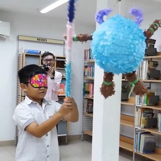 Pinata đập kẹo Pikachu - Trò chơi tiệc siêu vui dành cho bé