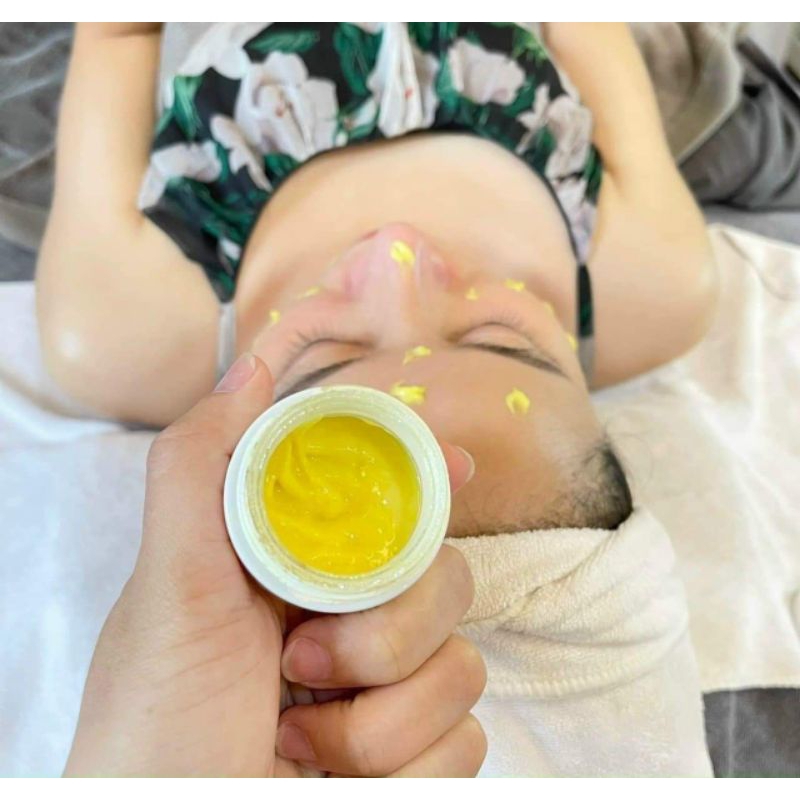 Peel A Lightening Inno giúp da mềm mịn, căng bóng, trắng sáng