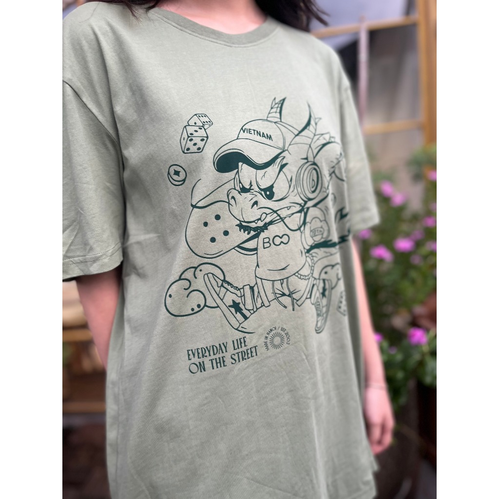 Ảnh Áo Thun BOO Unisex Regular In Graphic Rồng Trượt Ván Hoan Hỷ 20 Năm 3