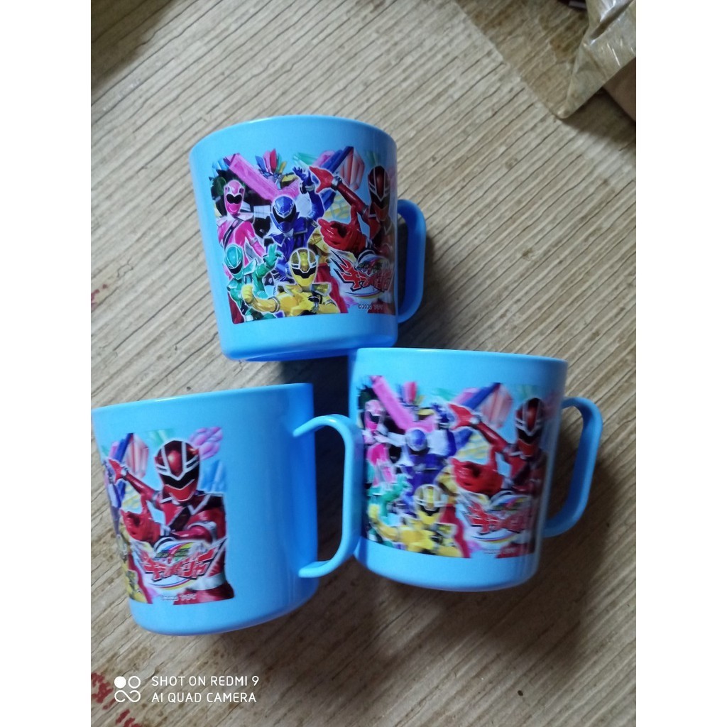 Combo 4 chén cơm nhựa và 4 ly nhựa có tay cầm cho bé in hình siêu nhân
