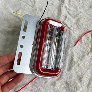 Đôi đèn sườn nháy, đèn sườn, đèn hông xe tải chữ C điện 12v và 24v. (Giá 1 đôi)