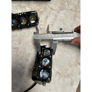 Đèn led bi trợ sáng 3 mắt 1 hàng thẳng điện 12v 24v.