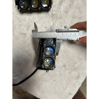 Đèn led bi trợ sáng 3 mắt 1 hàng thẳng điện 12v 24v.