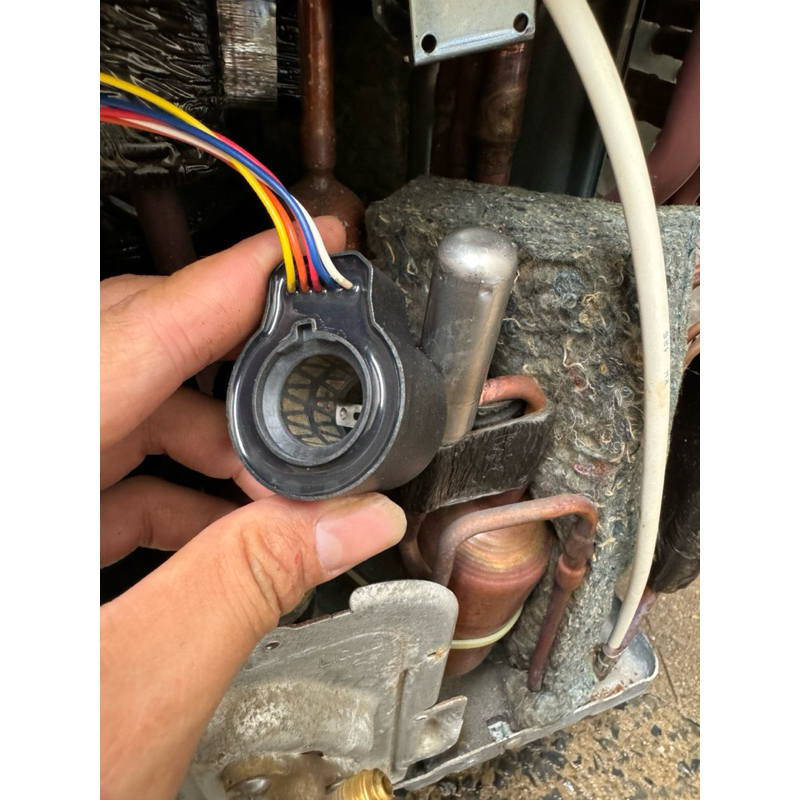 Dung dịch vệ sinh Vết Rỉ Sét ( Cáp Từ ) Ngành Lạnh Làm Sạch