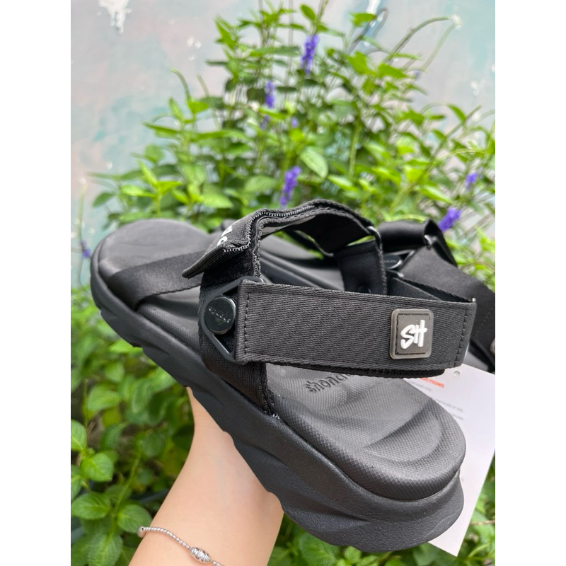 Ảnh Giày sandal Shondo đen full quai xoay 360 dành cho nam nữ F6X1111 4