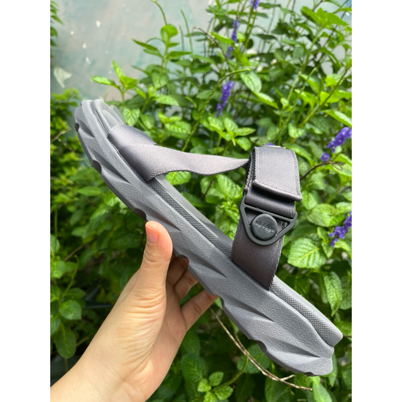 Ảnh Giày sandal Nam Nữ Shondo Xám Full Quai Xoay 360 F6X2222 3