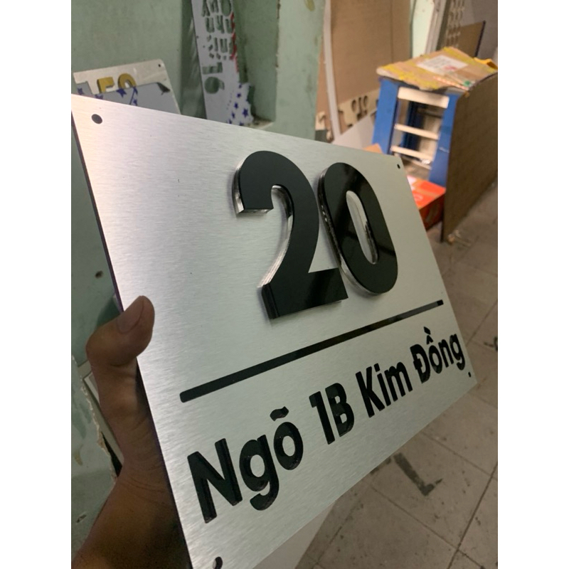 Biển số nhà. Bảng số nhà.Nền alu phũ nhôm bạc xước, số nổi 8mm. cao cấp ngoài trời