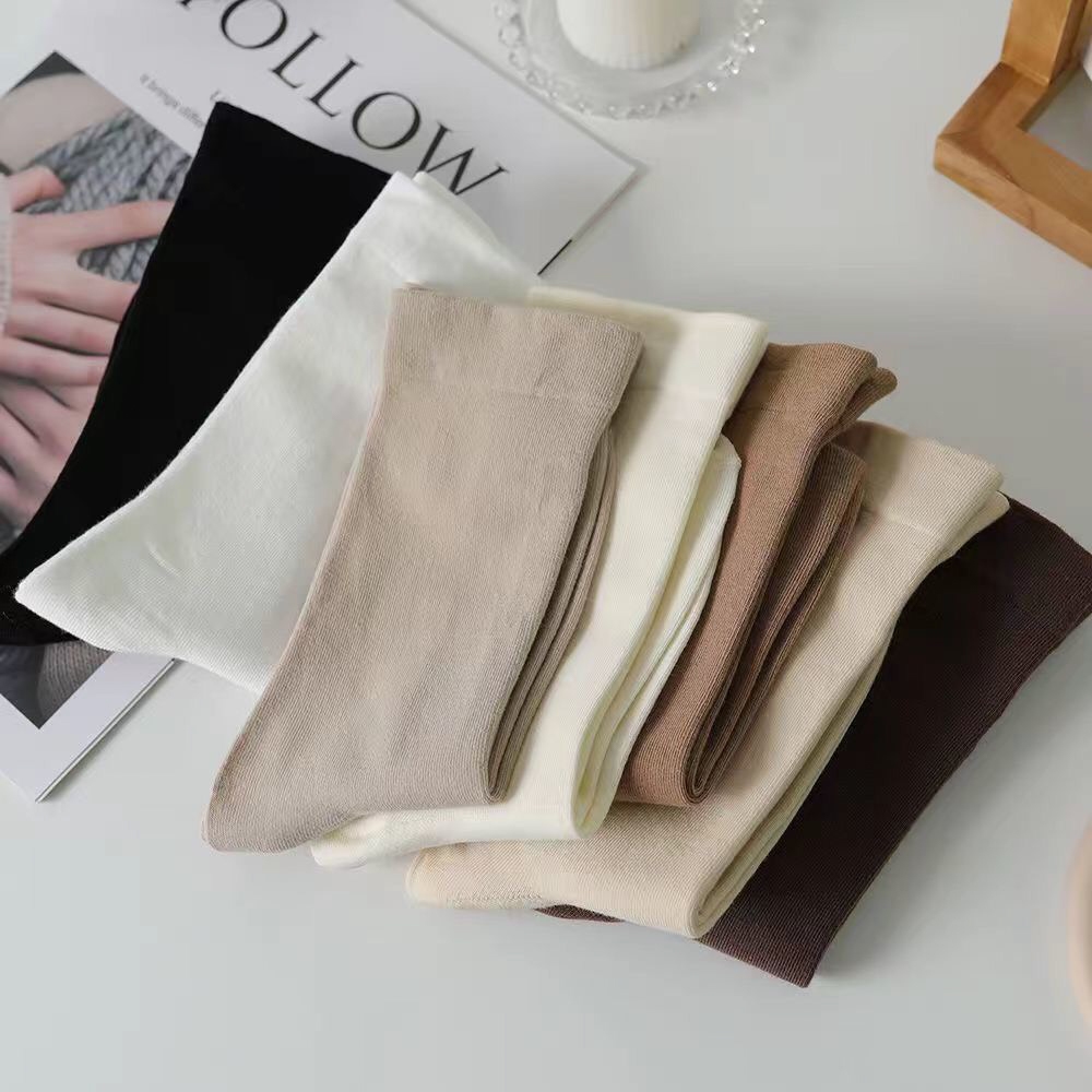 Tất vớ nam nữ trơn tone trầm dễ mix phối đồ, chất liệu cotton co giãn 4 chiều - Ekiu Shop