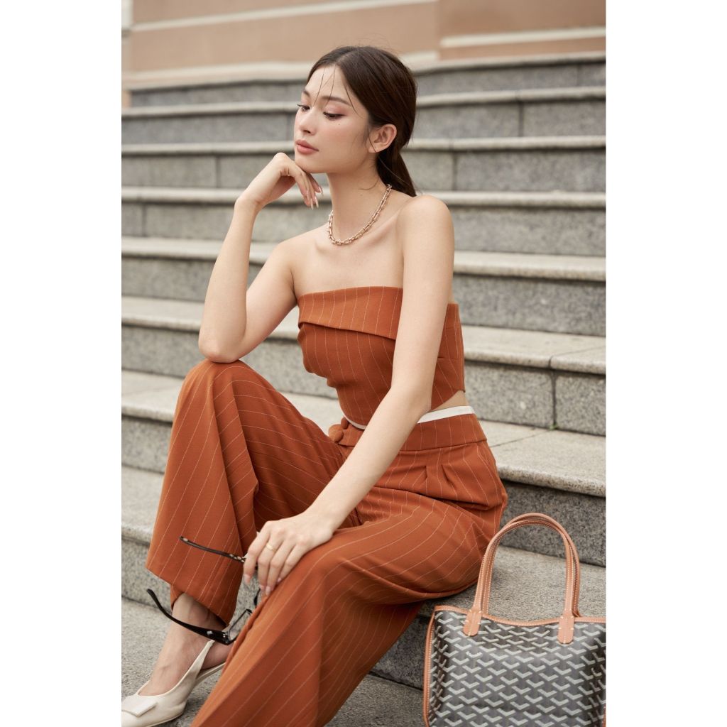 Vella Fashion áo croptop dáng quây dây kéo sau VA24057