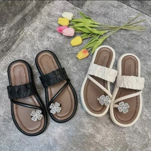 Dép lê nữ xỏ ngón đính hoa đá xinh xắn 2 màu D15