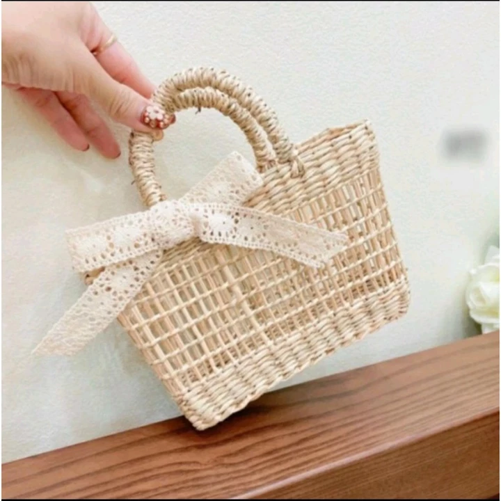 Women's Vintage Woven Straw Bag – Mini, for the Beach – 3