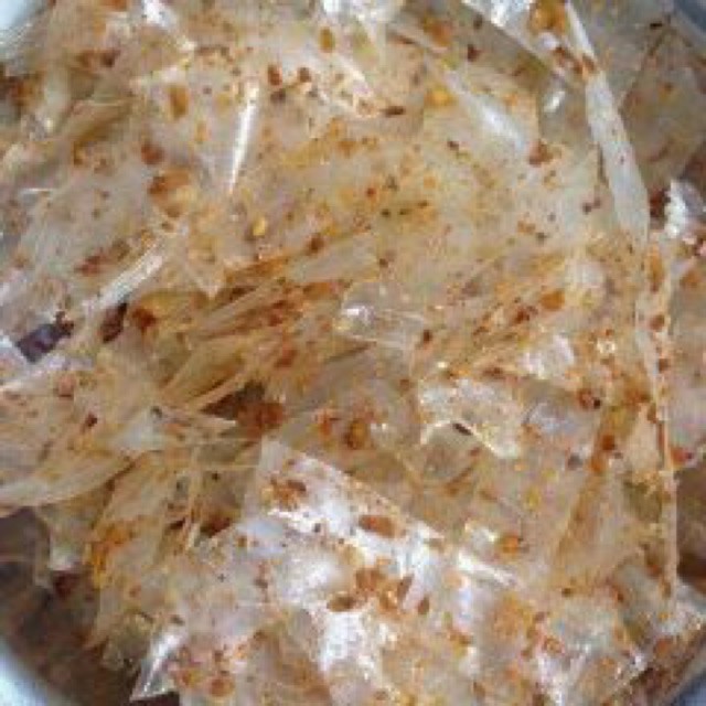 Bánh tráng trộn muối tỏi phi đặc sản Long An