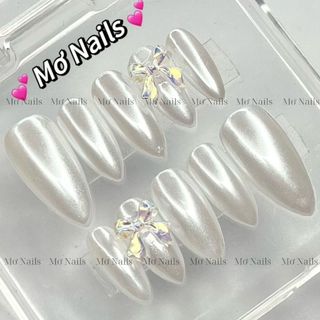 (Tặng hộp, keo MxBon) Nail Box thiết kế tráng gương ngọc trai charm nơ M22 nhà Mơ Nails