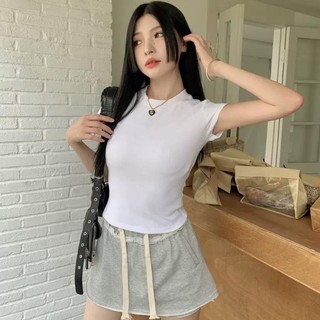 Áo Thun Baby Tee đen trắng chất Thun Gân Kiểu Co Dãn Ôm Body Cổ Tròn Tay Ngắn táo babytee cotton cho dãn ba196