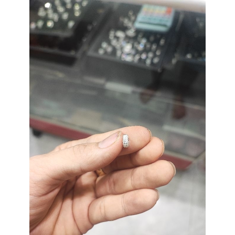 Khuyên tai bạc đeo vành tai (lỗ helix) cá tính 5ly5 đính full đá tấm cz 7a